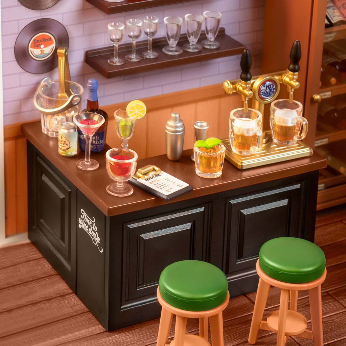 Rolife Leisurely Cheers Bar DIY Plastic Minature House