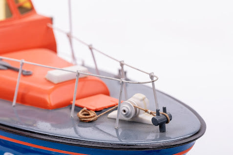 Billing Royal Navy Lifeboat Waveny 1:40 BIL101