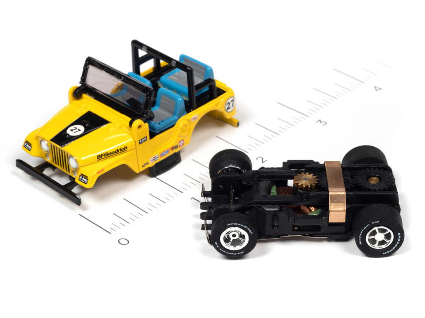 Auto World Xtraction Rally 1979 Jeep CJ-7 Yellow HO Scale Slot Car