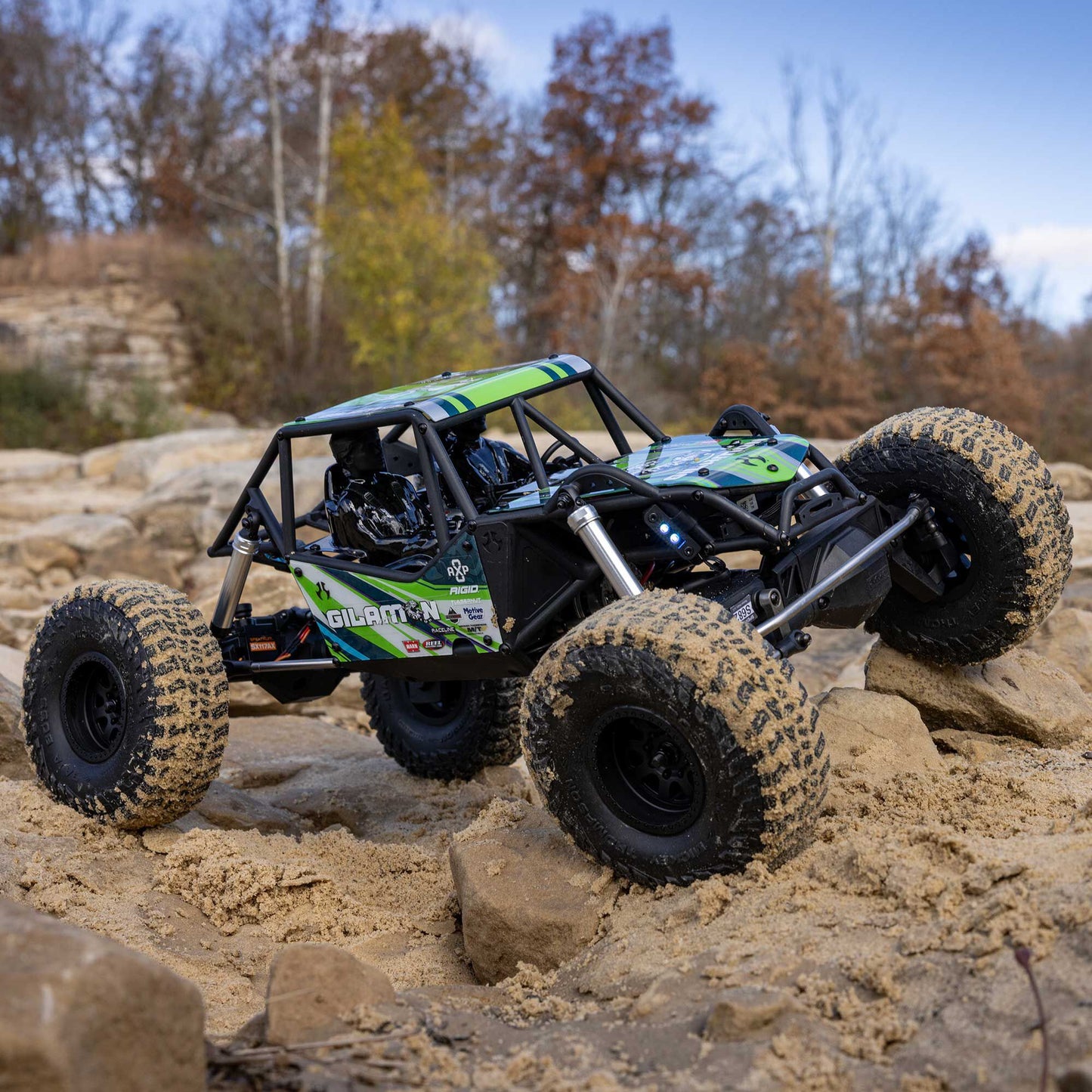 1/8 AXP8 Gilamon 2.2 4X4 RTR Brushed Trail Buggy, Green AXI-1207T1