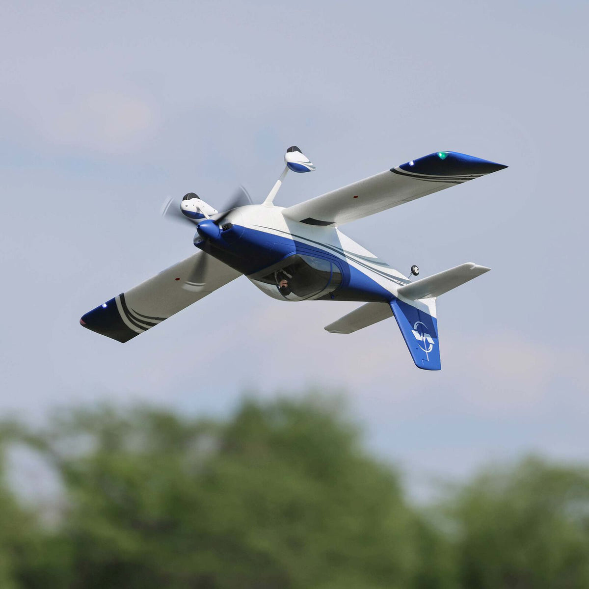 RV-7 1.1m BNF Basic with SAFE Select and AS3X EFL01850