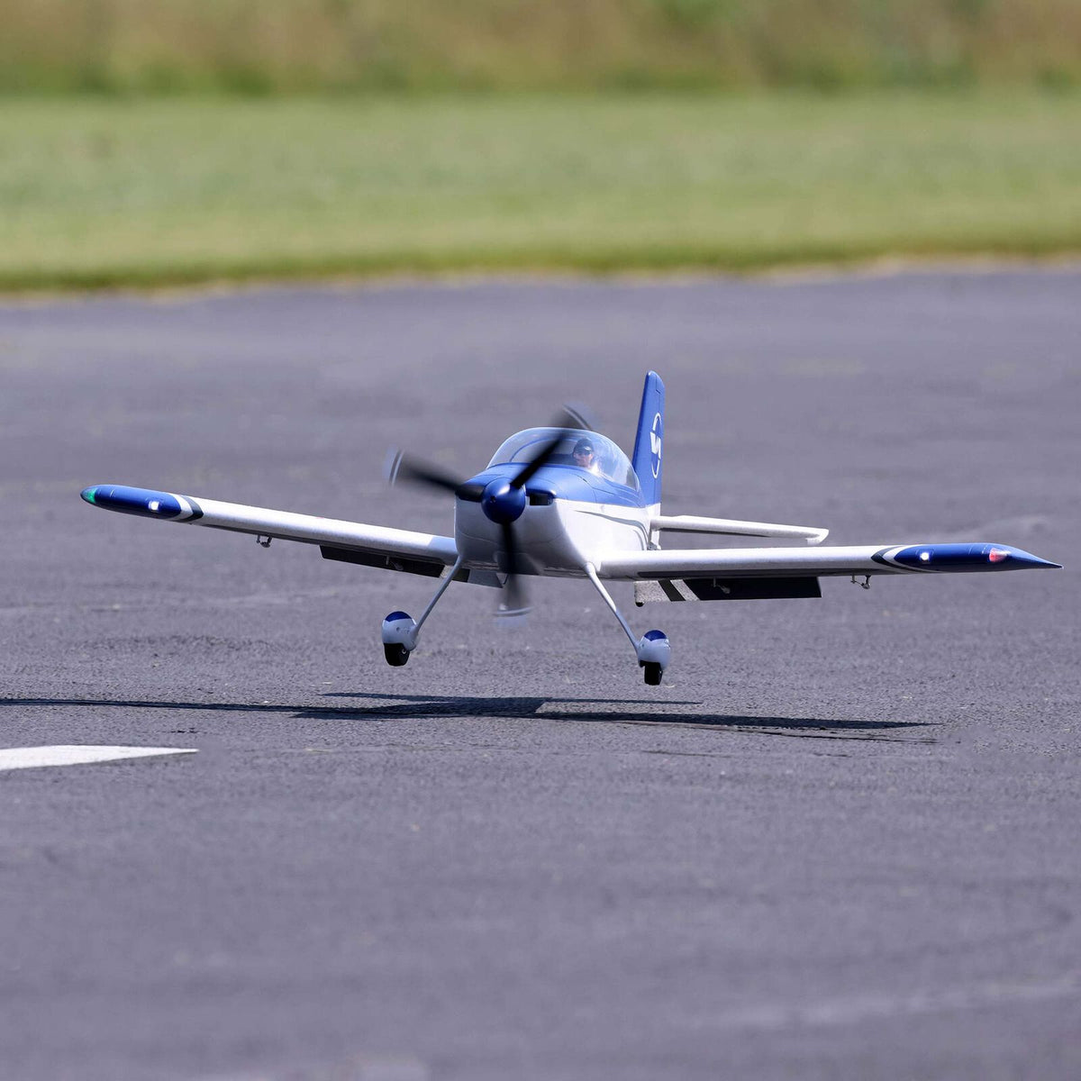 RV-7 1.1m BNF Basic with SAFE Select and AS3X EFL01850