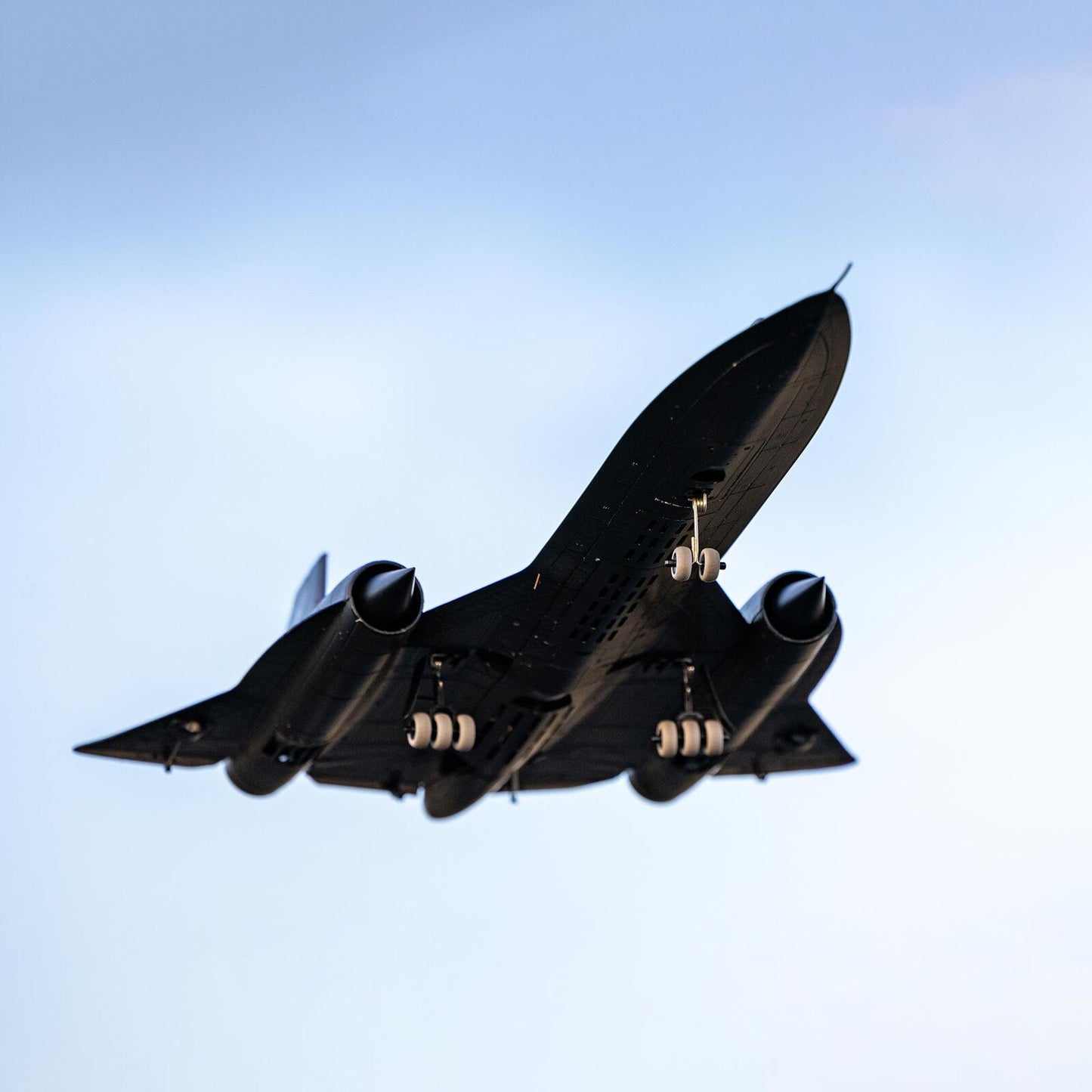 SR-71 Blackbird Twin 40mm EDF BNF Basic with AS3X and SAFE Select EFL02050