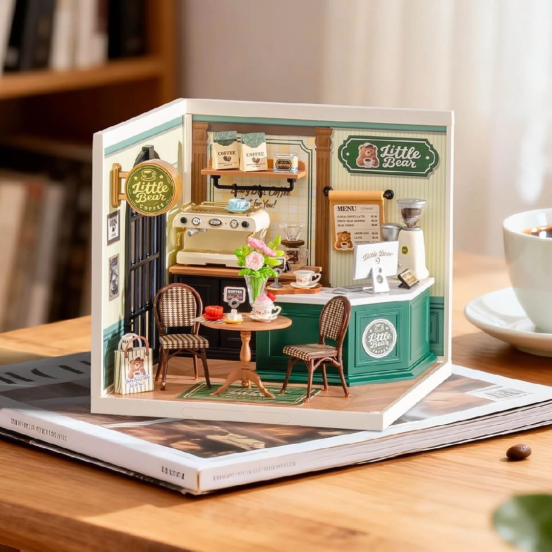 Rolife Perfect Romance Café DIY Plastic Minature House