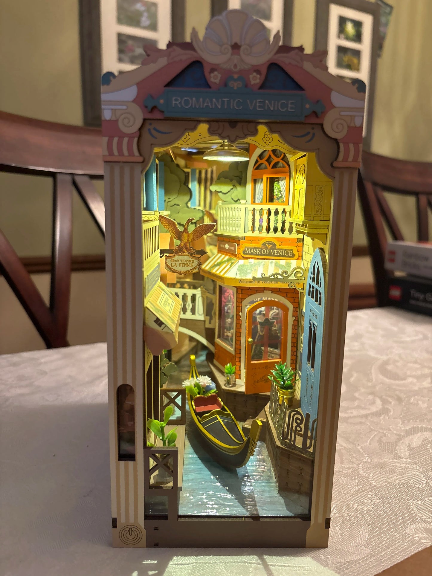 Rolife Romantic Venice DIY Book Nook Shelf Insert TGB08