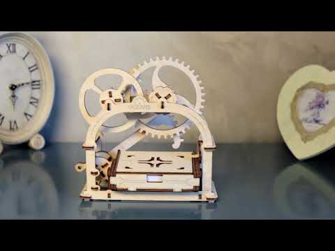 UGears Mechanical Box (Business Card Holder with Canadian Flag) - 61 Pieces (Easy)