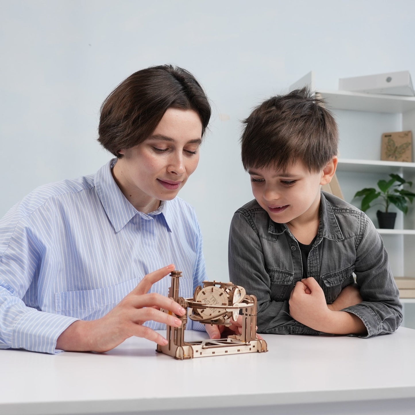 UGears STEM LAB Random Generator - 160 Pieces