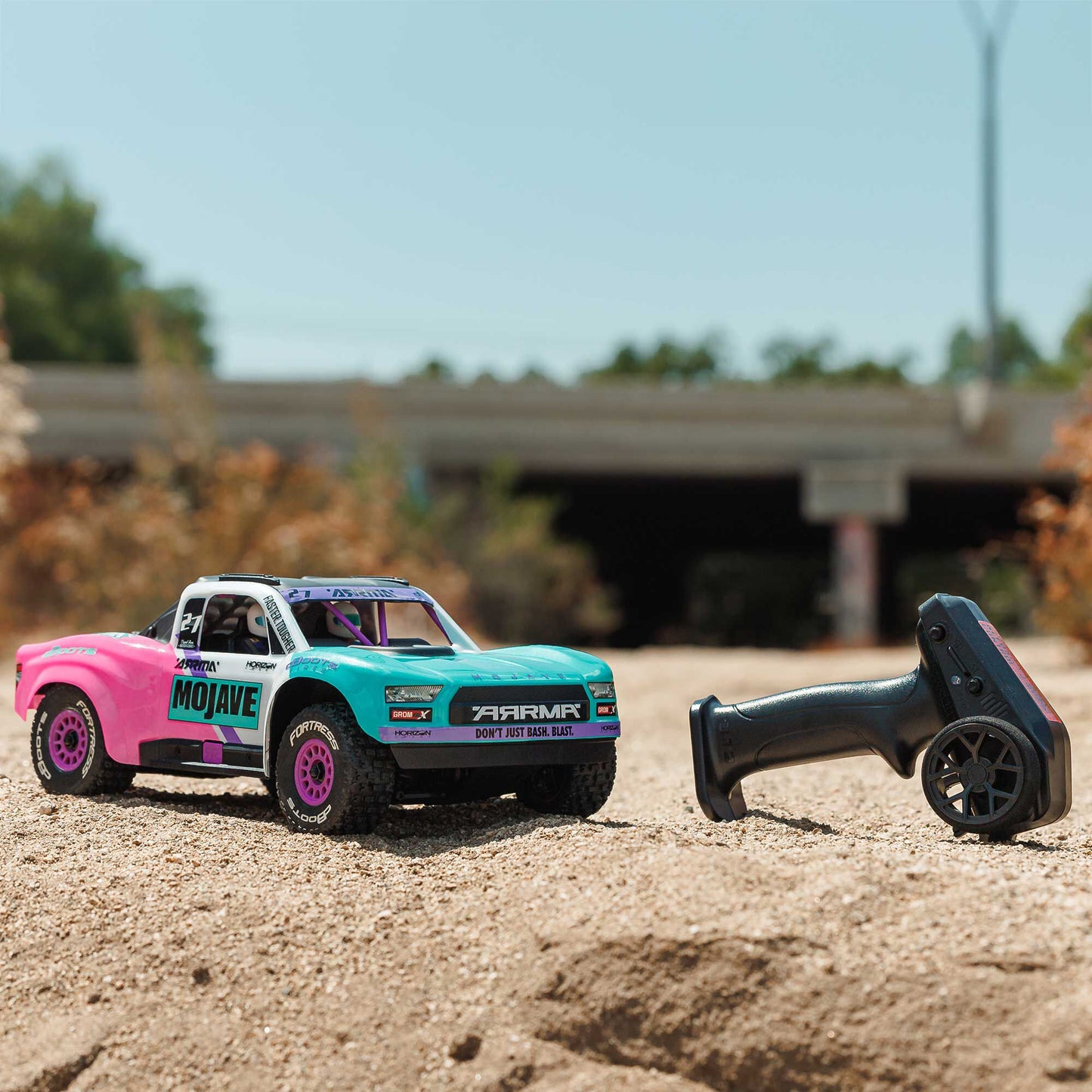 1/16 MOJAVE GROM 223S DSC 4X4 RTR Brushless Desert Truck, Teal (Battery & Charger Included) ARA2304ST1