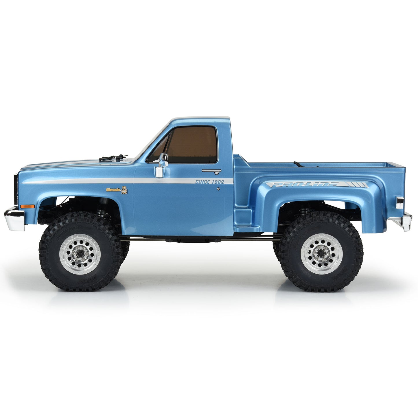 SCX10 III  Base Camp Proline 82 Chevy K10  LE RTR AXI03029