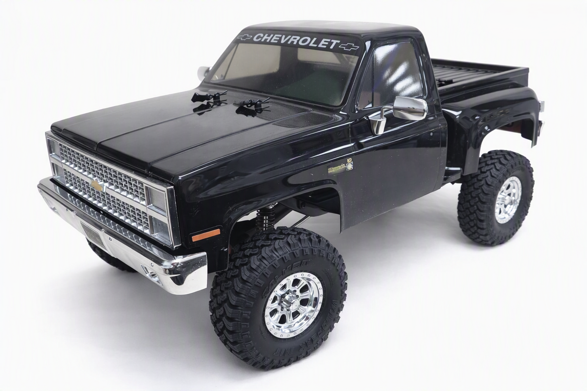 AXIAL SCX10 III Base Camp 82 Chevy K10 Black