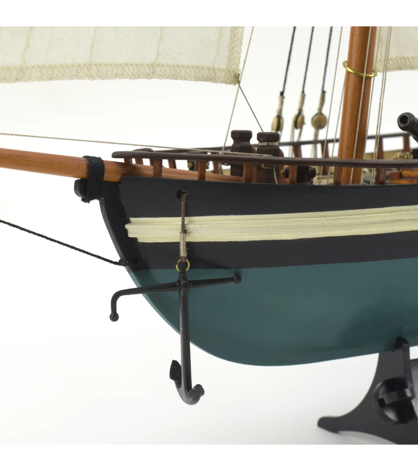 American Schooner Virginia 1:40 Wooden Model Boat Kit ART22115
