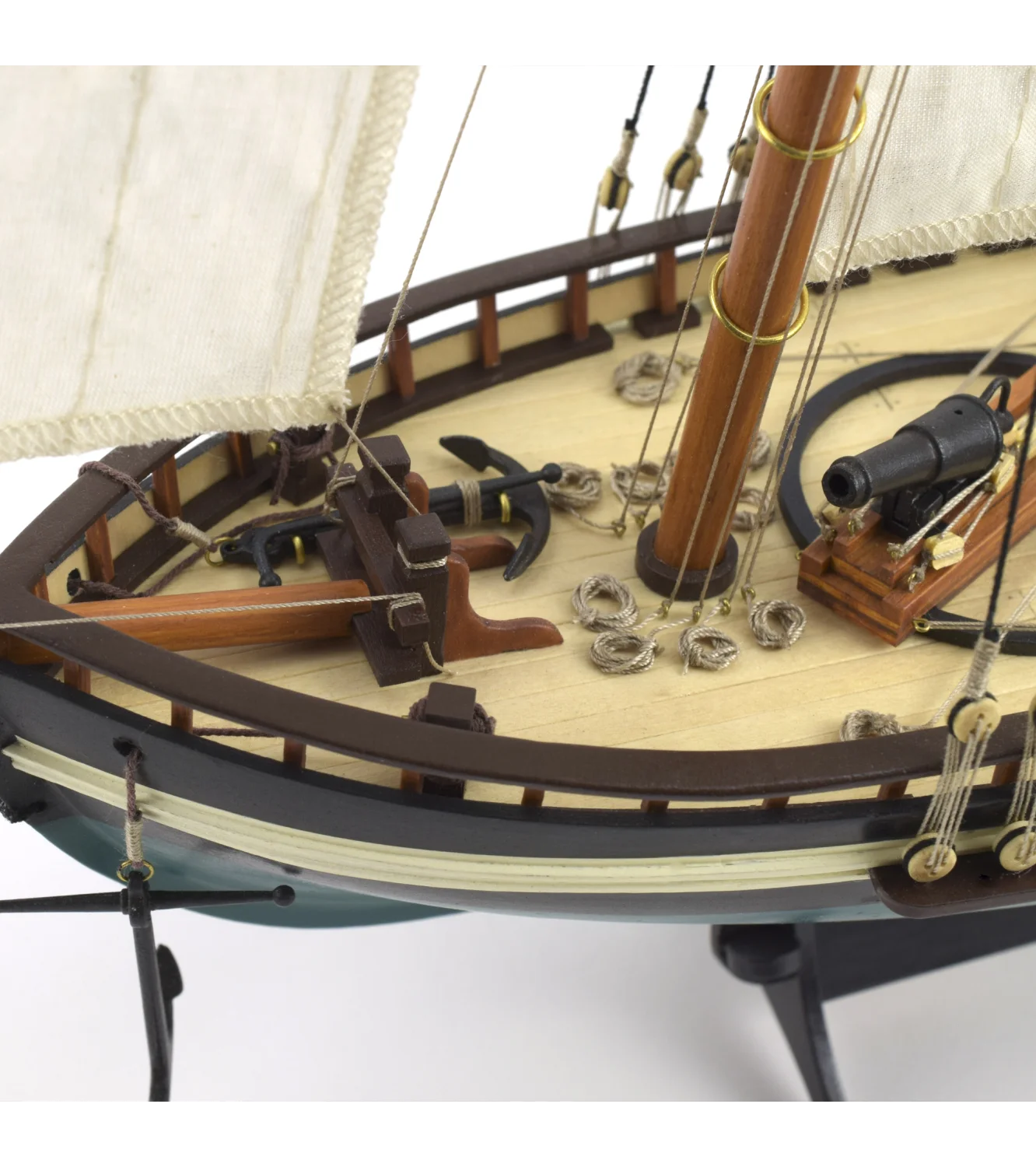 American Schooner Virginia 1:40 Wooden Model Boat Kit ART22115