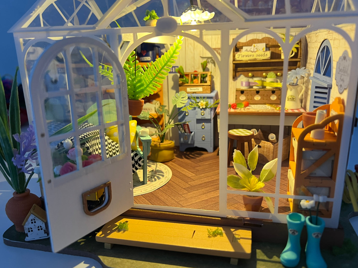 Rolife Dreamy Garden House DIY Miniature House Kit ROEDG163