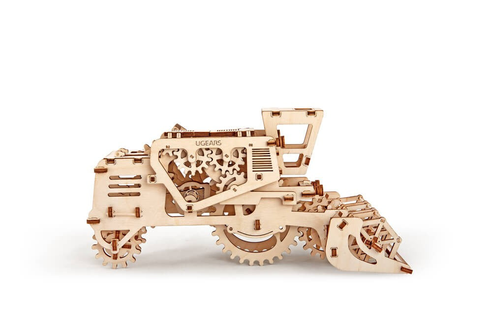 UGears Combine Harvester - 154 Pieces UGR70010