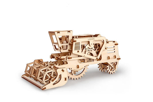 UGears Combine Harvester - 154 Pieces UGR70010