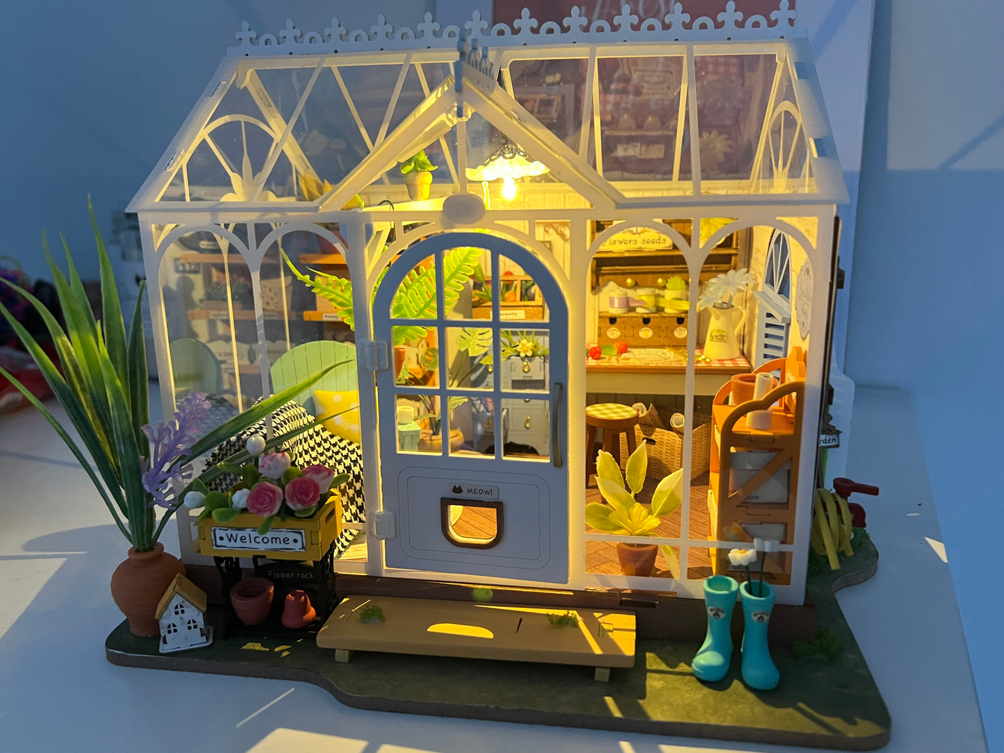 Rolife Dreamy Garden House DIY Miniature House Kit ROEDG163
