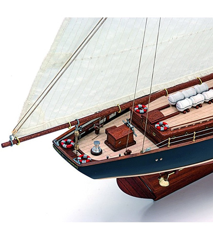 Bluenose II 1:75 Wooden Model Ship Kit Boat ART22453