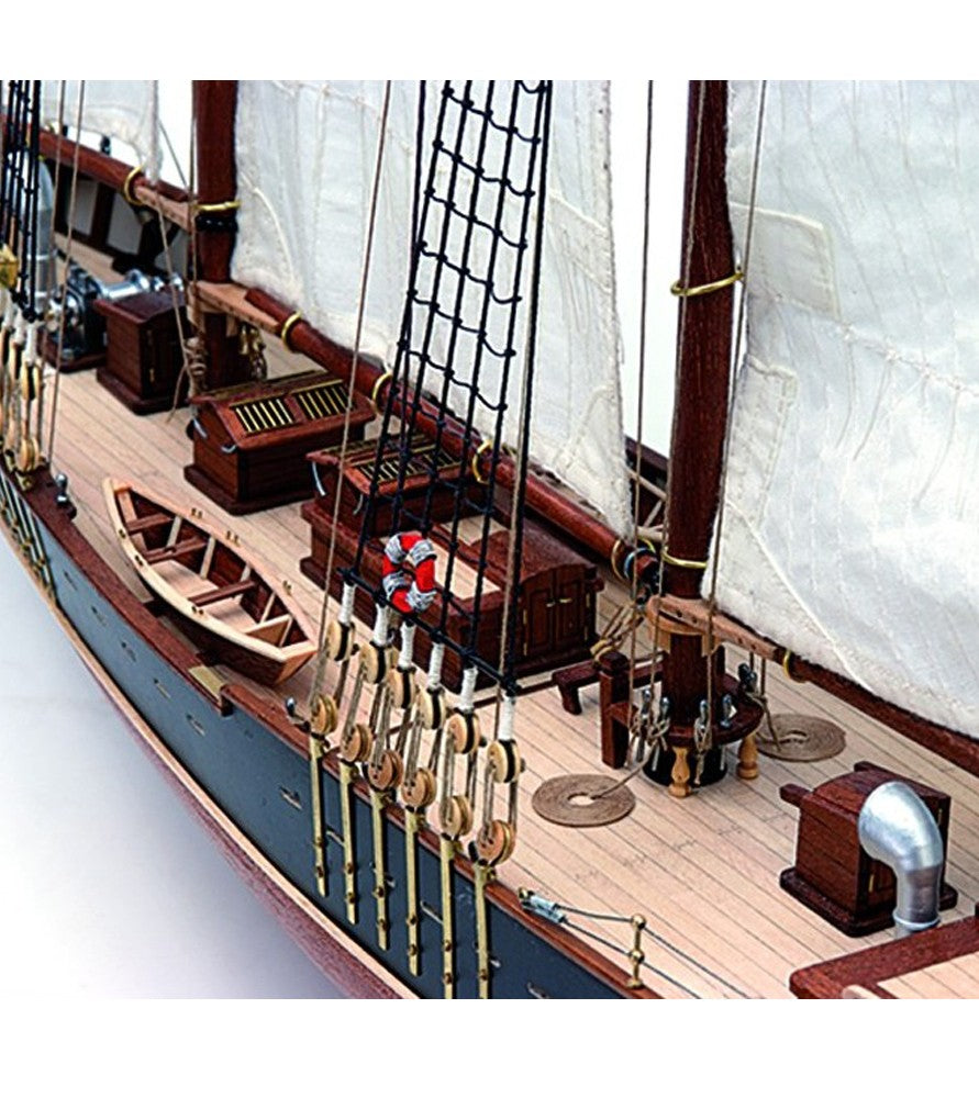 Bluenose II 1:75 Wooden Model Ship Kit Boat ART22453