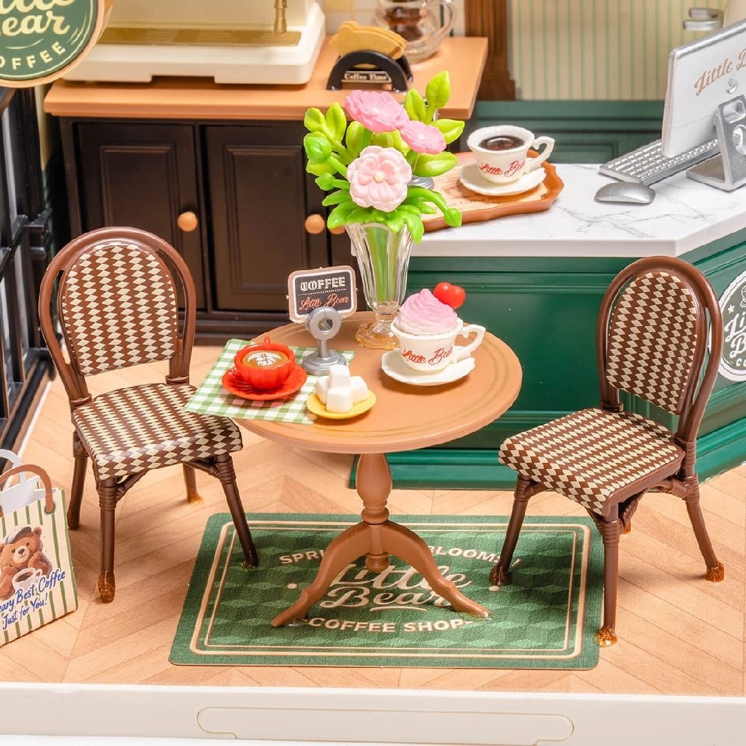 Rolife Perfect Romance Café DIY Plastic Minature House