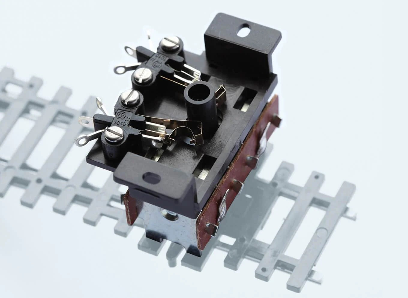 PECO Turnout Motor Mounting Twin Microswitch PL-15