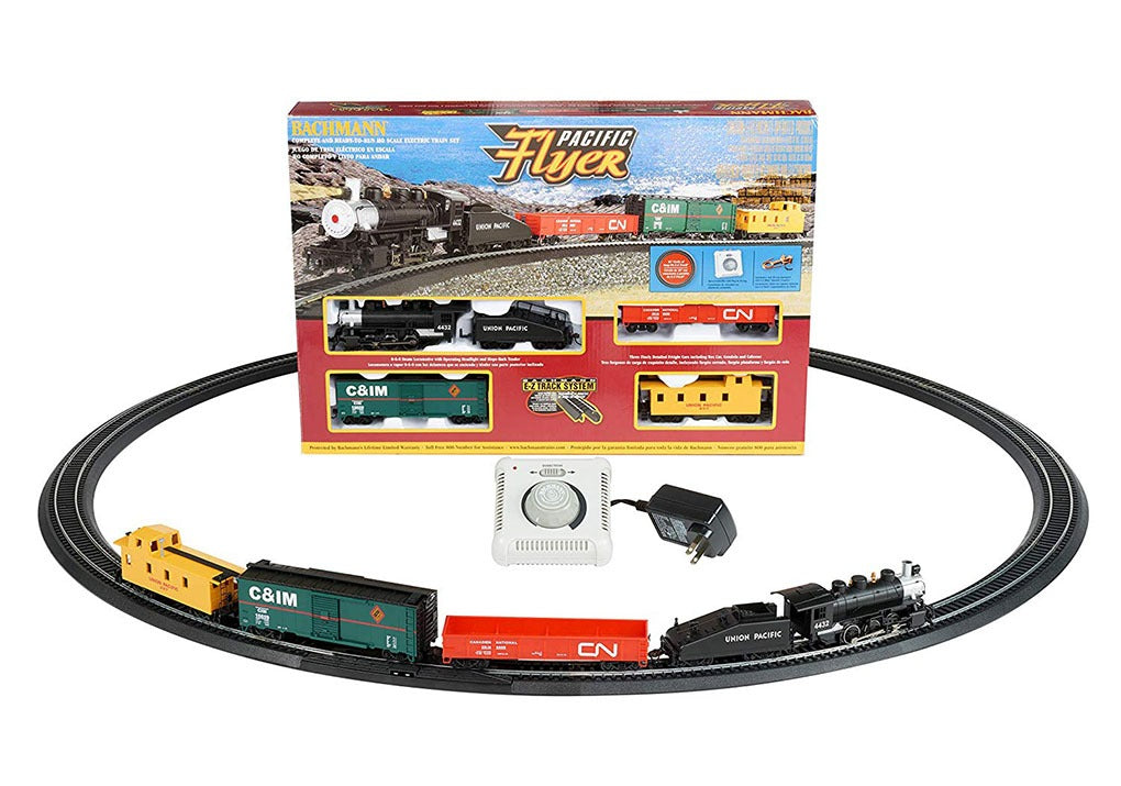 Bachmann Pacific Flyer HO Scale Train Set 00692