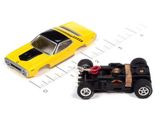 Flamethrower - X-Traction - 1971 Plymouth GTX Yellow Slot Car