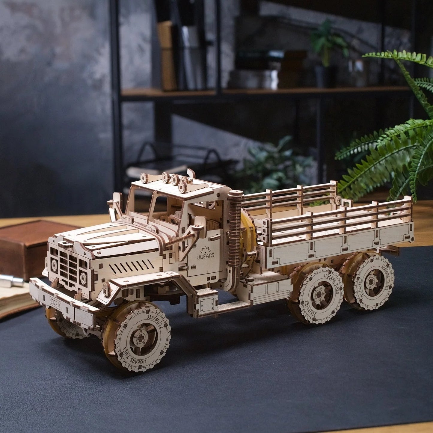 UGears Cargo Truck (New Model) - 550 Pieces