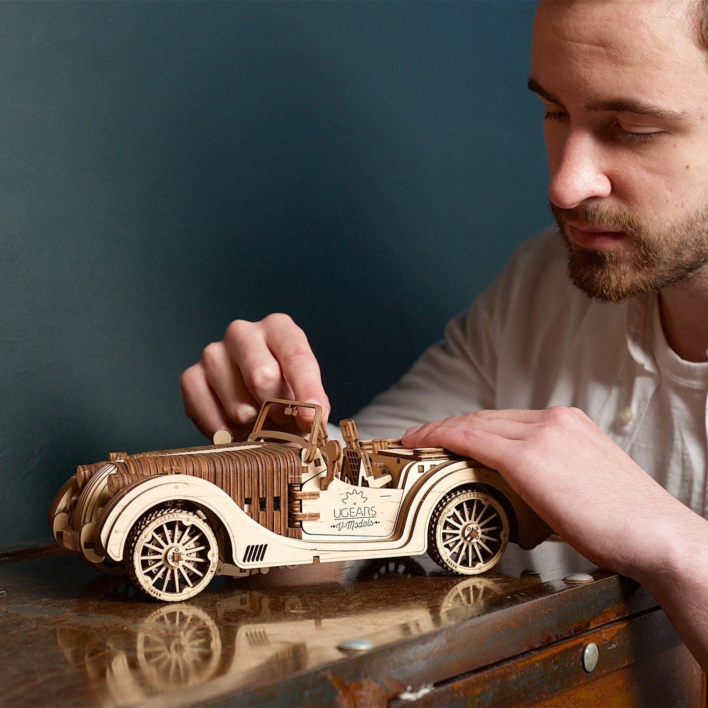 UGears Roadster VM-01 - 437 Pieces (Advanced)