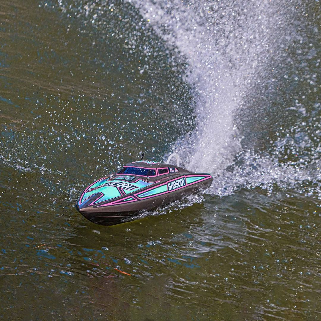 Pro Boat Shreddy Recoil 2 V2 26" Self-Righting, Brushless RTR (Battery & Charger Included)