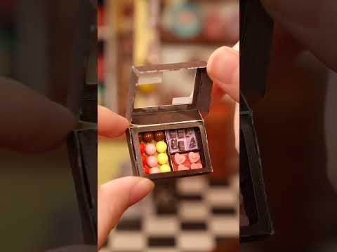 Rolife DIY Miniature House - Henry’s Chocolate DG174