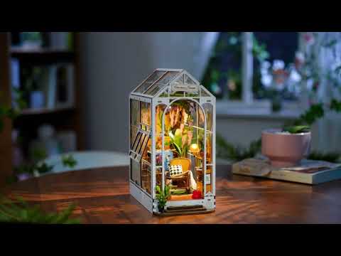 Rolife Holiday Garden House DIY Book Nook Shelf Insert TGB06