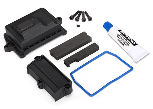 Traxxas Box, receiver (sealed)/ wire cover/ foam pads/ silicone grease/ 3x15 CS (4) TRA7724